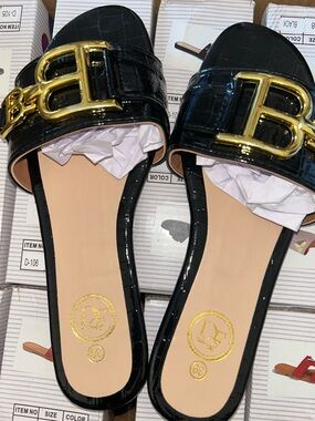 Women’s Slide Sandals Size 9 – Mix & Match 3 for $50